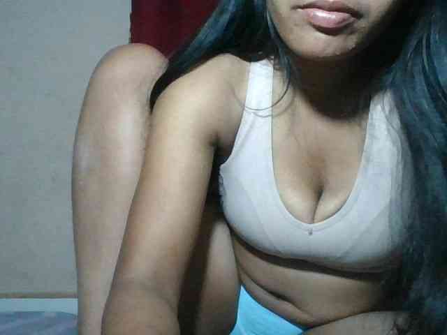 Keziah34 webcam