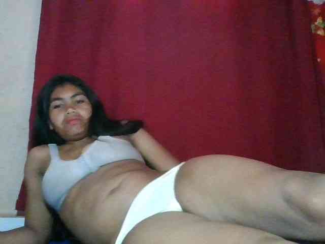 Keziah34 webcam
