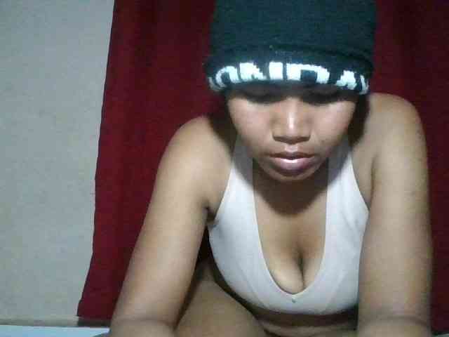 Keziah34 webcam