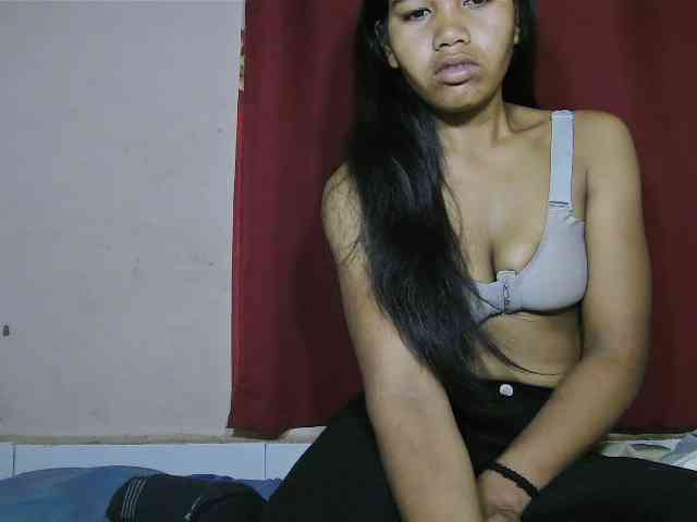 Keziah34 webcam