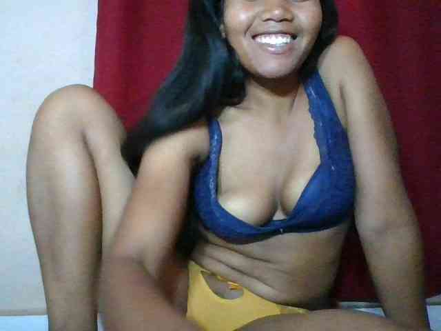 Keziah34 webcam