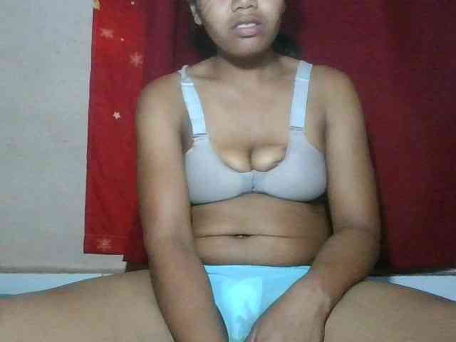Keziah34 webcam