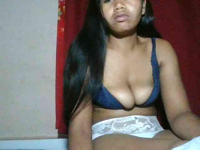 Keziah34 webcam