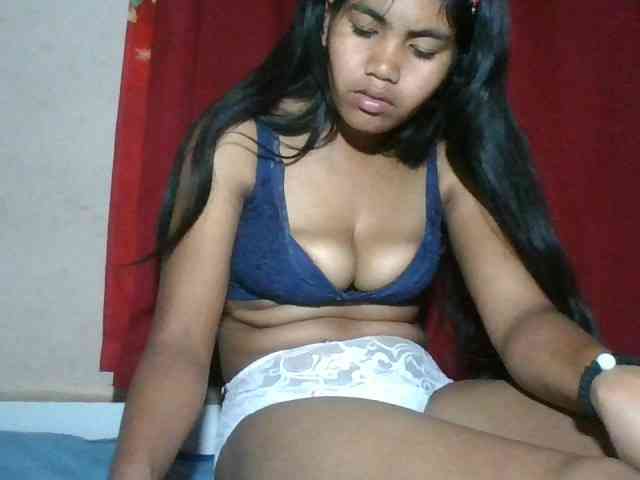 Keziah34 webcam
