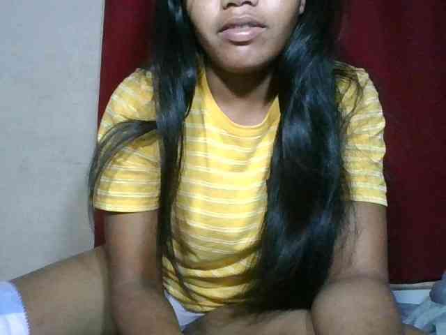 Keziah34 webcam