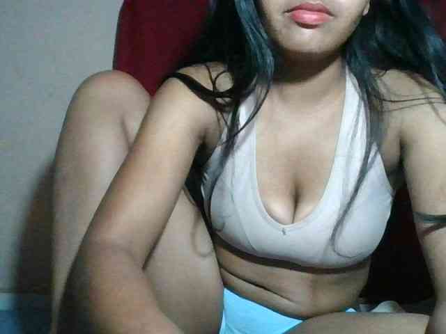 Keziah34 webcam