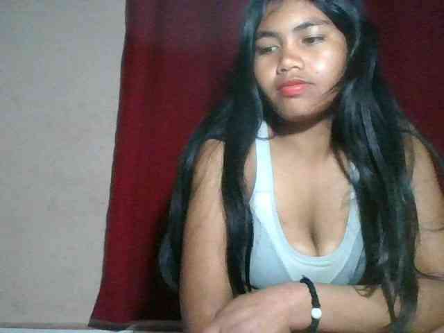 Keziah34 webcam