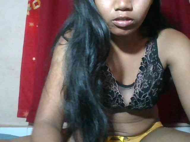 Modelo: Keziah34