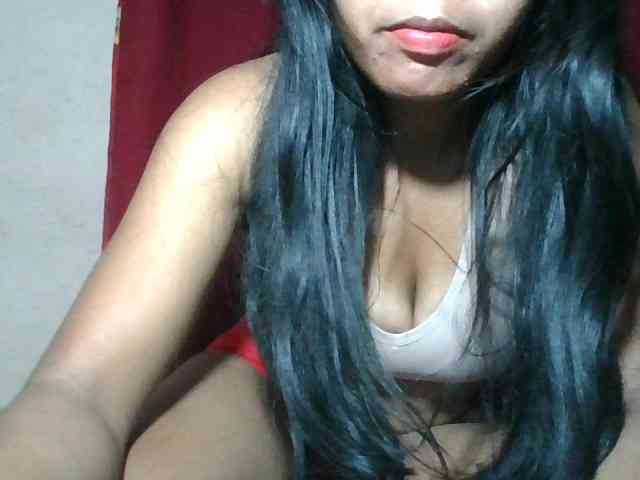 Keziah34 webcam