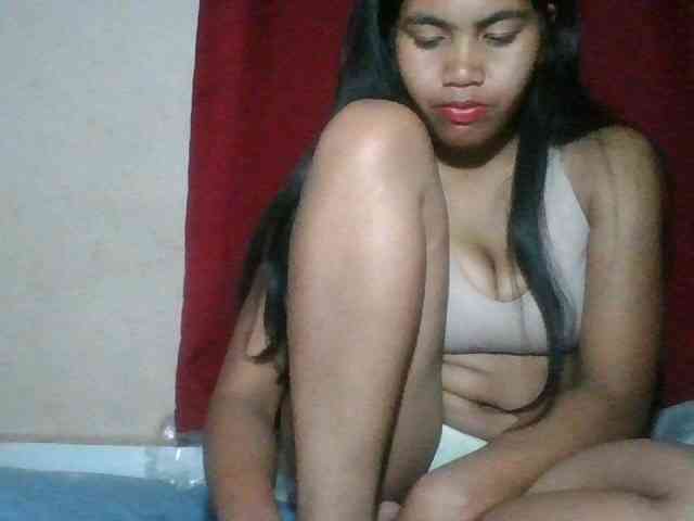 Keziah34 webcam