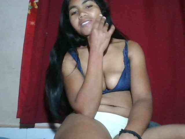 Keziah34 webcam