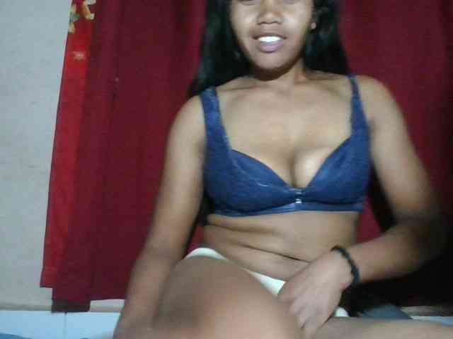 Keziah34 webcam