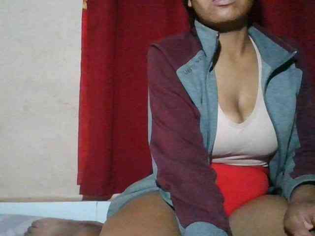 Keziah34 webcam