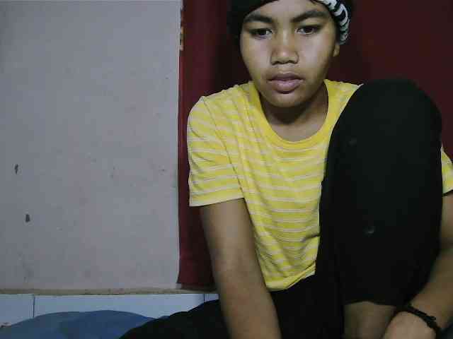 Keziah34 webcam