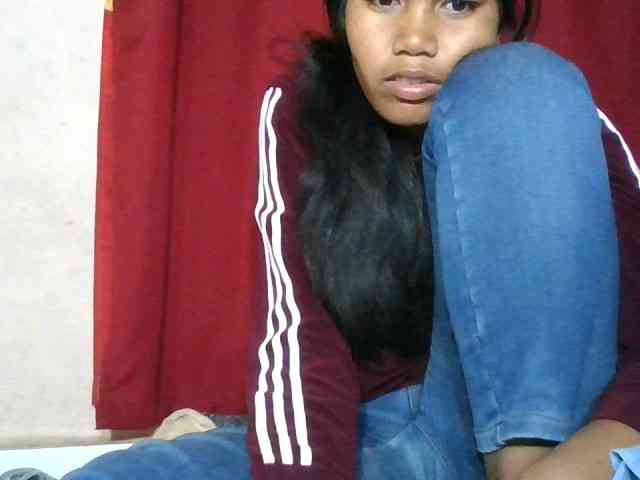 Keziah34 webcam