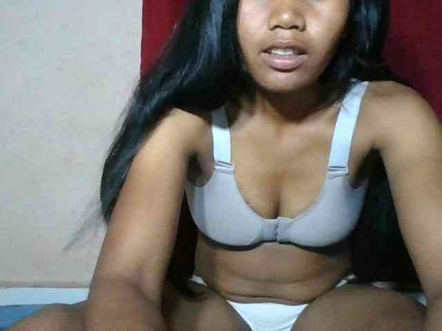 Keziah34 webcam