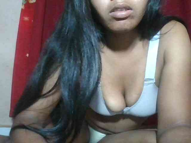 Keziah34 webcam
