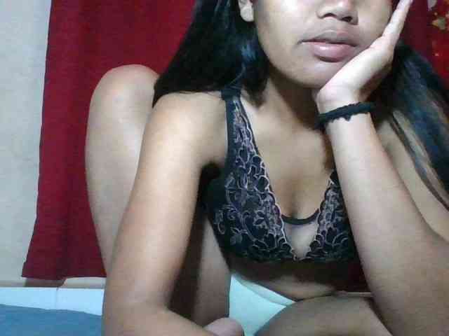 Keziah34 webcam