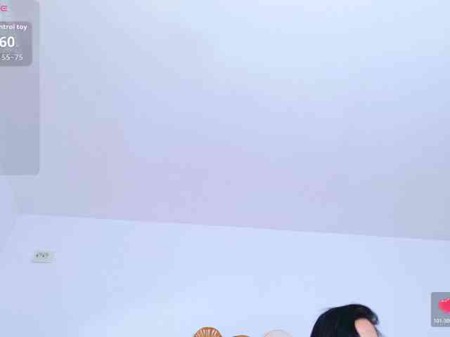 TemptingLuna webcam