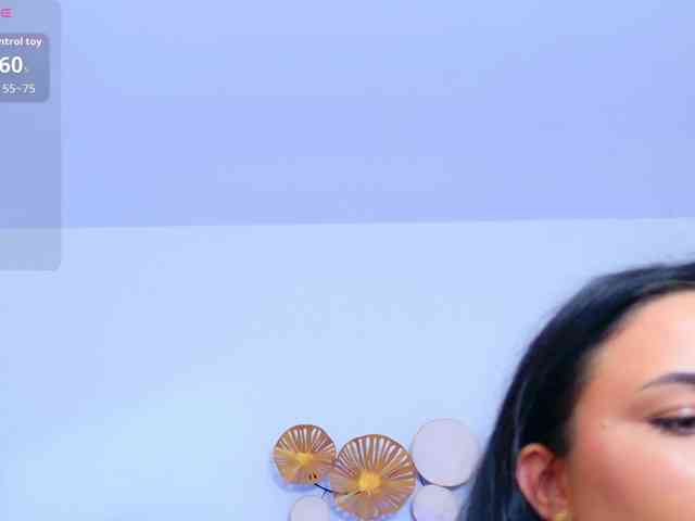 TemptingLuna webcam