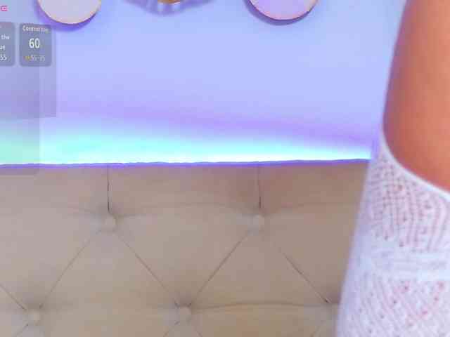 TemptingLuna webcam