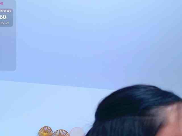 TemptingLuna webcam