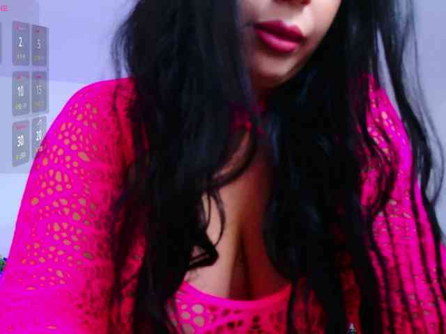 TemptingLuna webcam