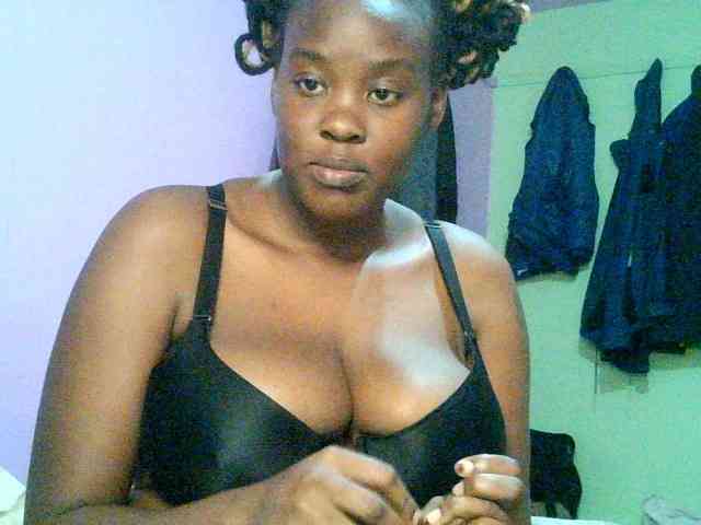 Sallyanne8 webcam