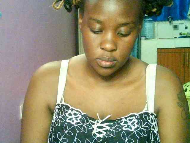 Sallyanne8 webcam