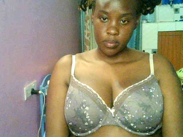 Sallyanne8 webcam