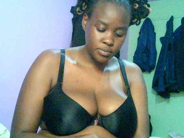 Sallyanne8 webcam