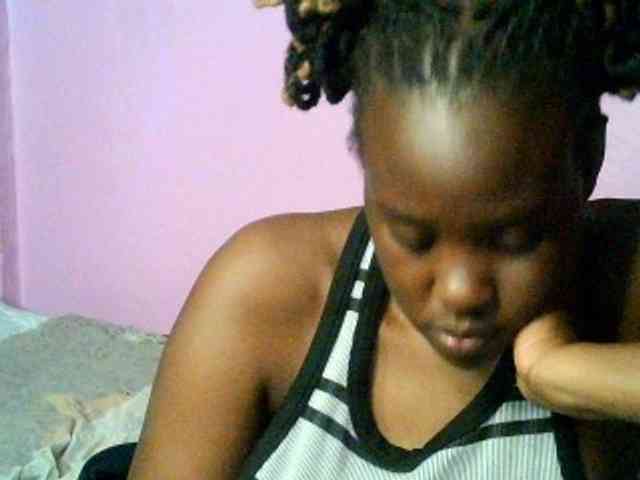 Sallyanne8 webcam
