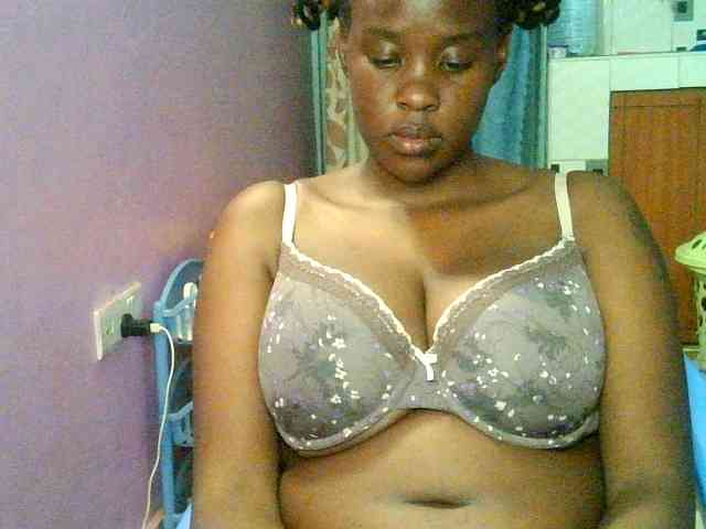 Sallyanne8 webcam