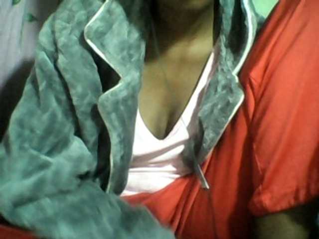 Kitiah live cam on BongaCams