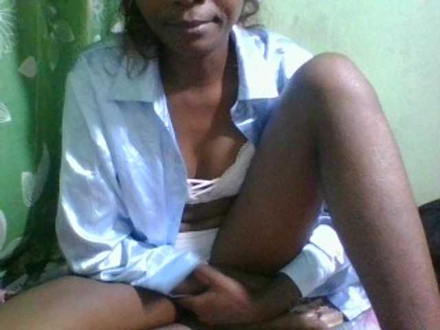 Kitiah live cam on BongaCams