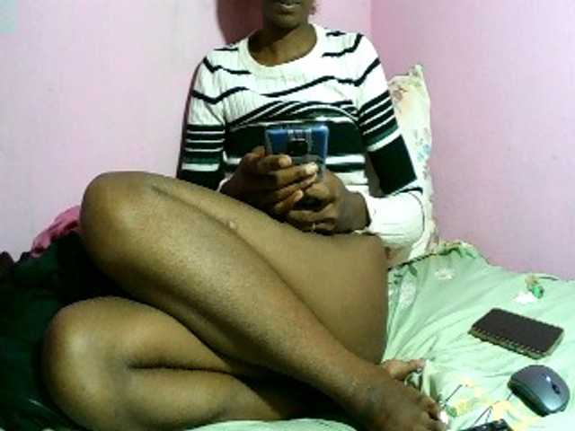 Kitiah live cam on BongaCams