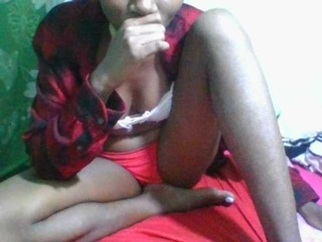 Kitiah live cam on BongaCams