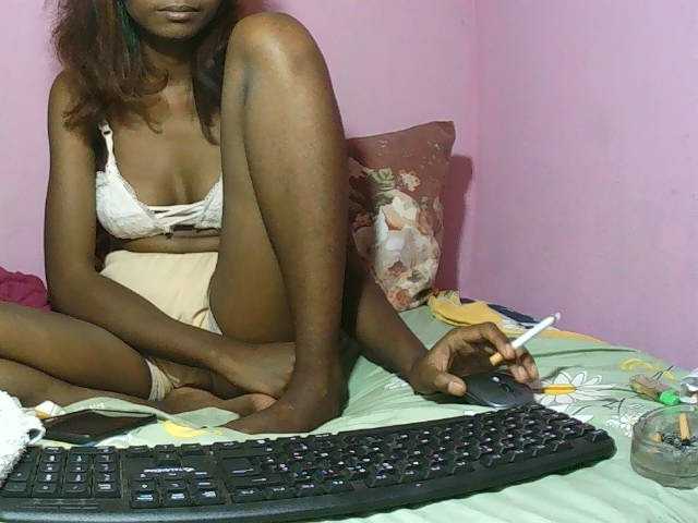 Kitiah live cam on BongaCams