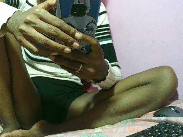 Kitiah live cam on BongaCams