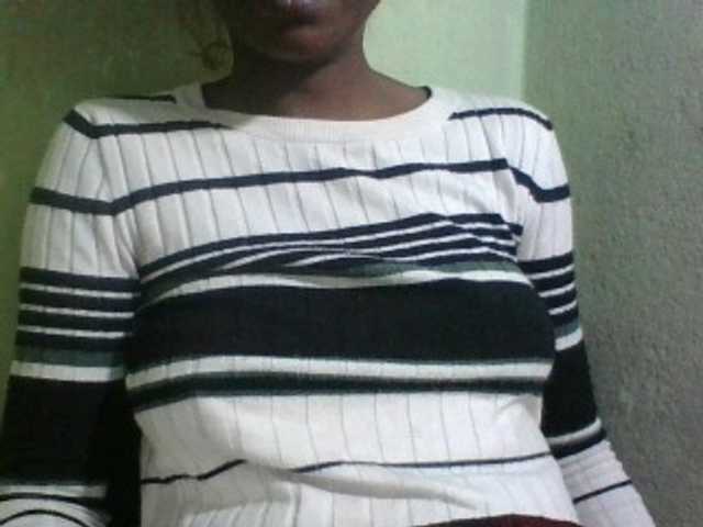 Kitiah live cam on BongaCams
