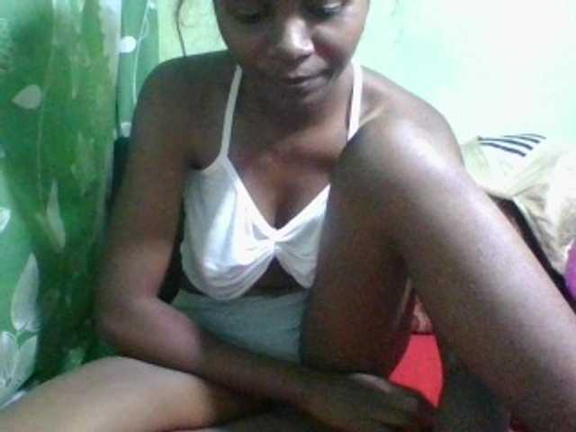 Kitiah live cam on BongaCams