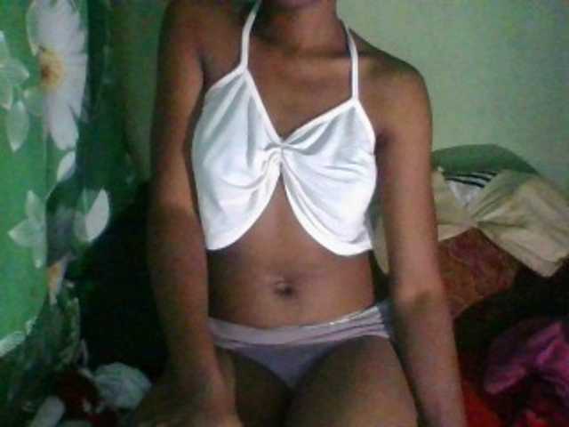 Kitiah live cam on BongaCams