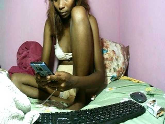 Kitiah live cam on BongaCams