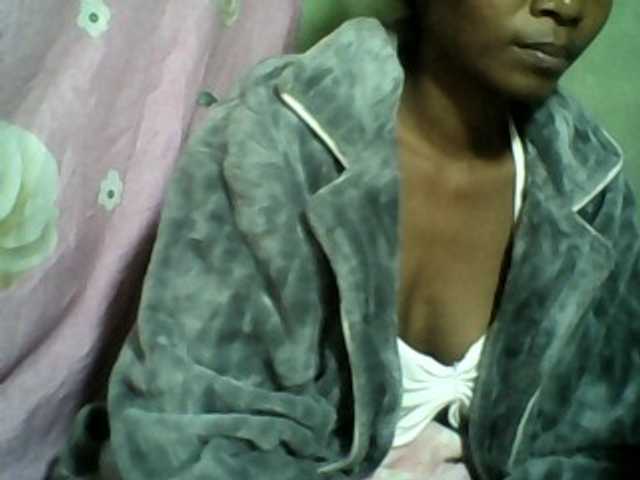Kitiah live cam on BongaCams