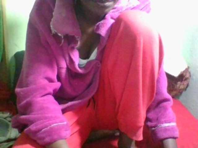 Kitiah live cam on BongaCams