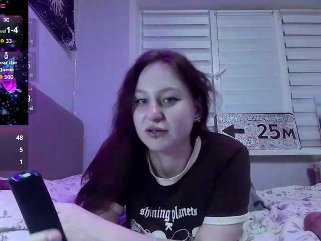 LoiseLovetto live cam on BongaCams