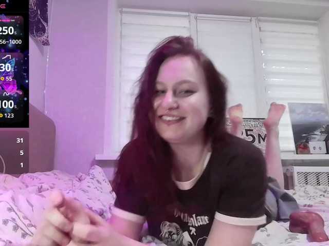 LoiseLovetto live cam on BongaCams