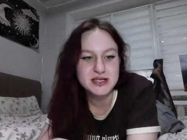 LoiseLovetto live cam on BongaCams