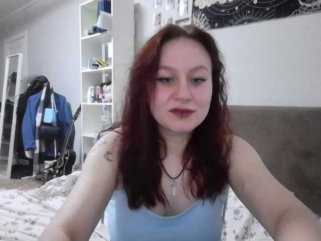 LoiseLovetto live cam on BongaCams