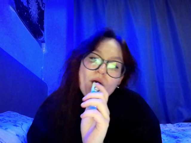 LoiseLovetto live cam on BongaCams